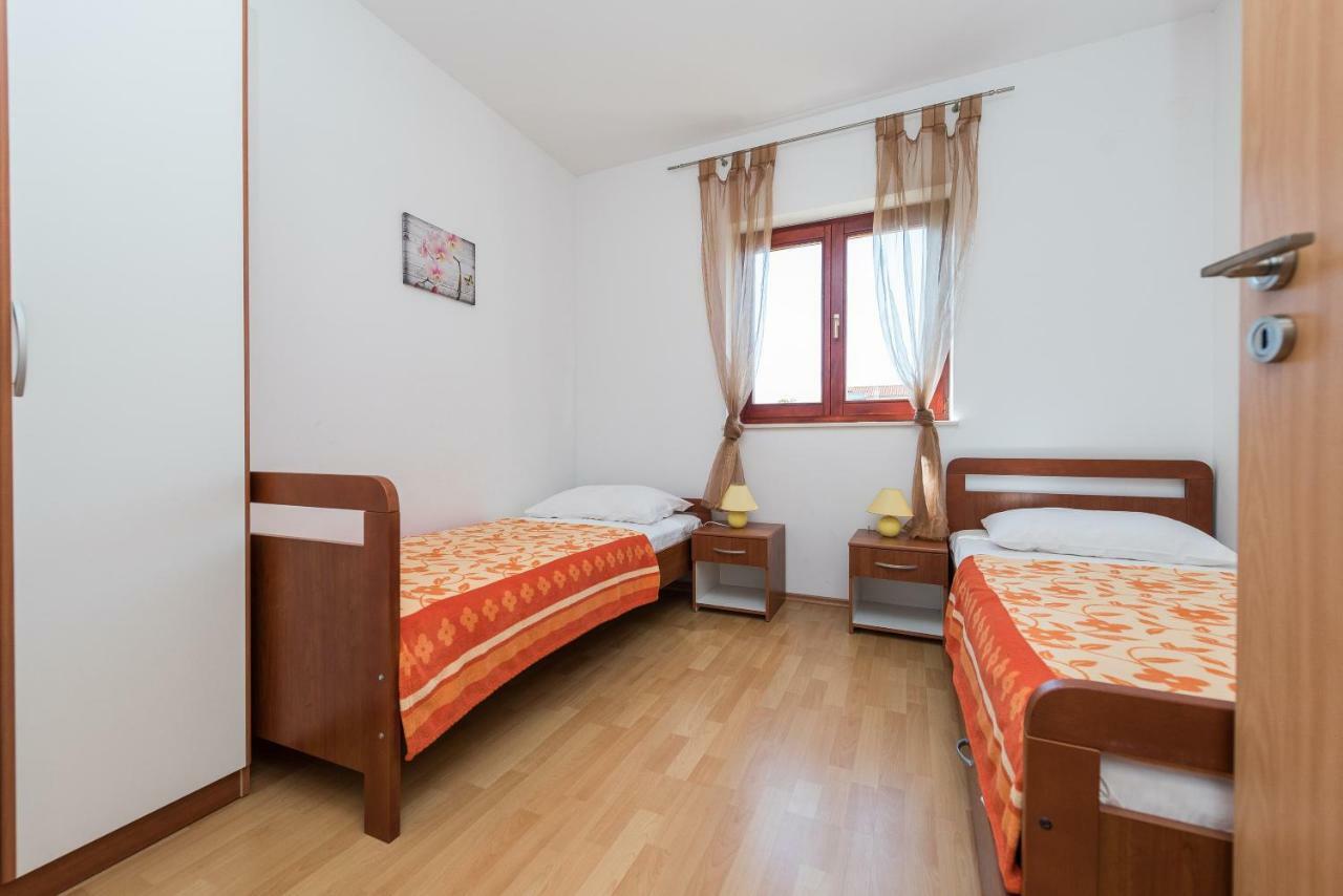 Apartments Blandona Biograd Na Moru Exteriör bild