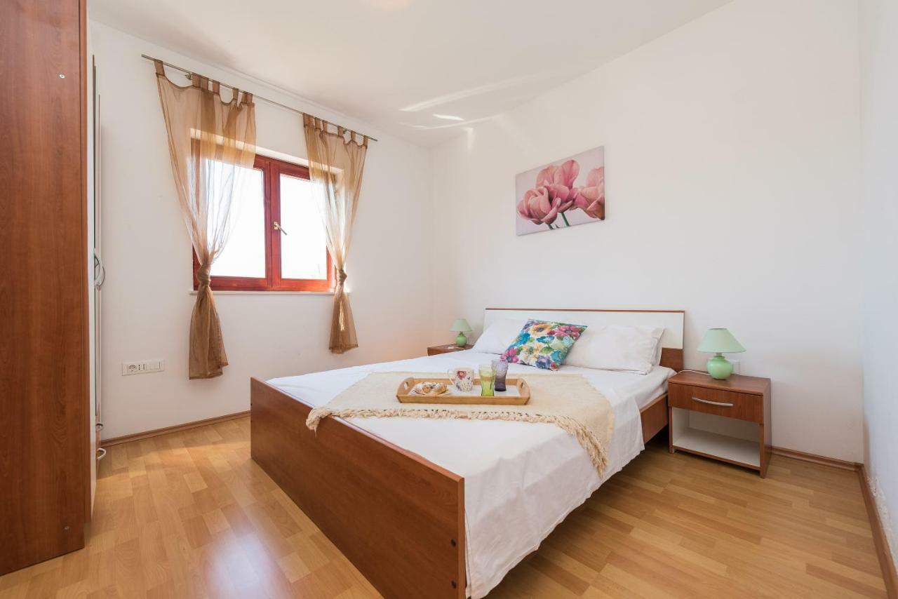 Apartments Blandona Biograd Na Moru Exteriör bild